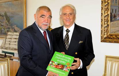 Splićanin izdao knjigu o 100 najzdravijih namirnica svijeta