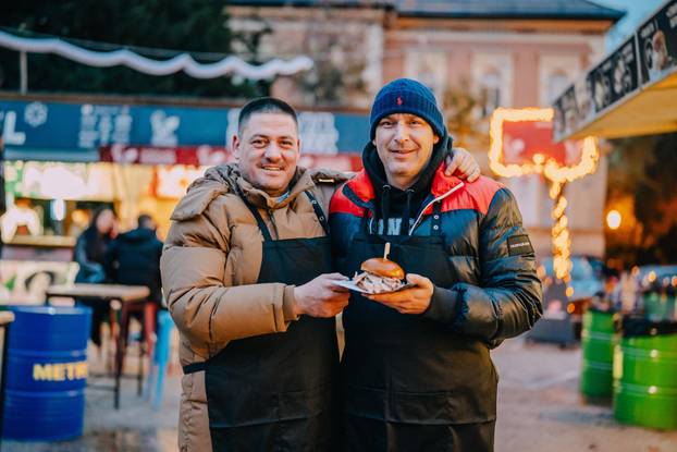 FOTO Otvoreno je Fuliranje! Evo kako izgleda najveseliji kutak Adventa s čak 16 kućica