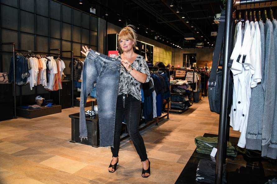 Tajna šopinga u outletu: Zadnji komadi kupuju se s 'Box-a 99'