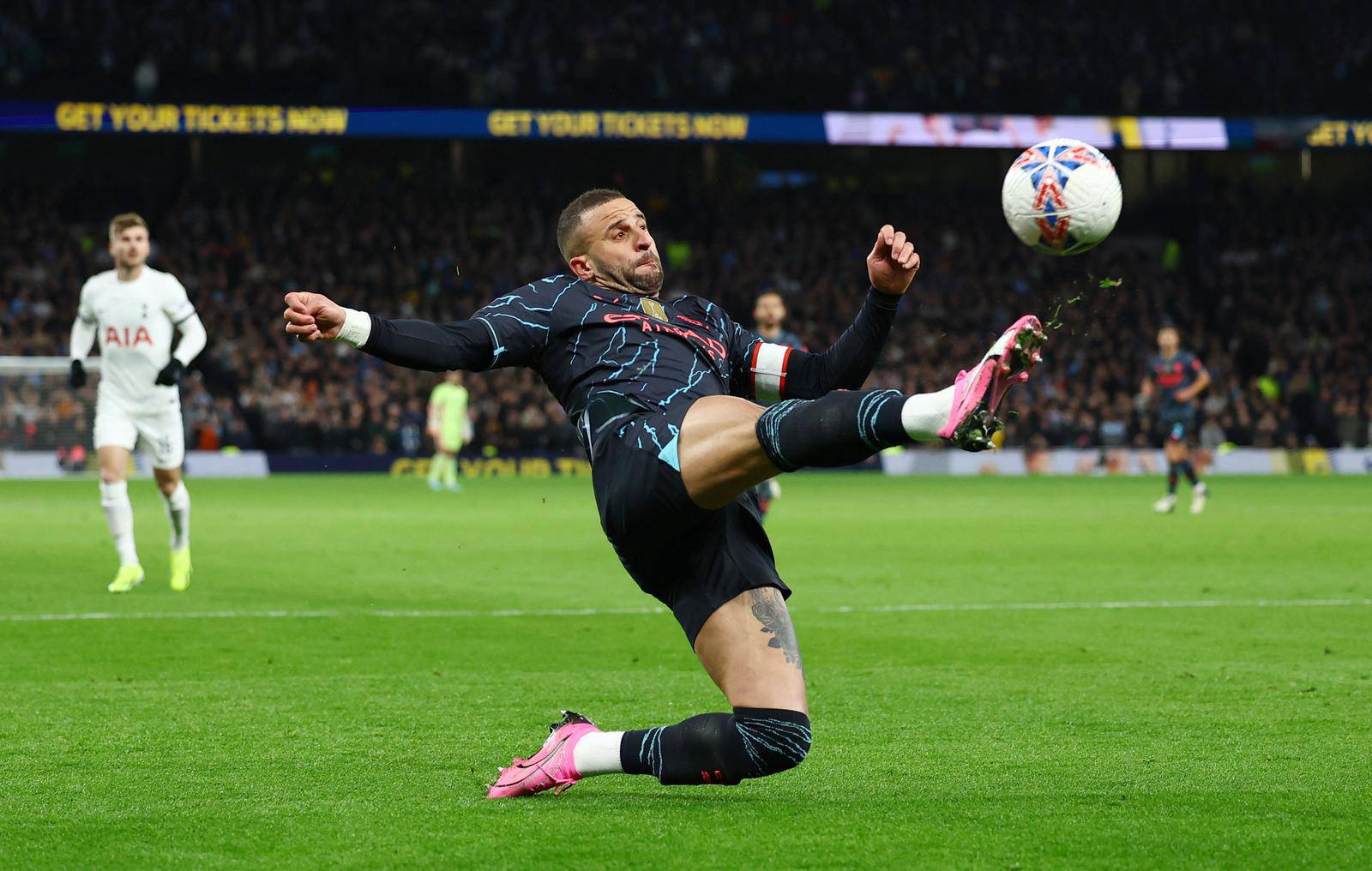 FA Cup - Fourth Round - Tottenham Hotspur v Manchester City