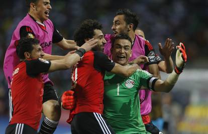 Essam je faca! Golman Egipta u 44. godini radi čuda na golu