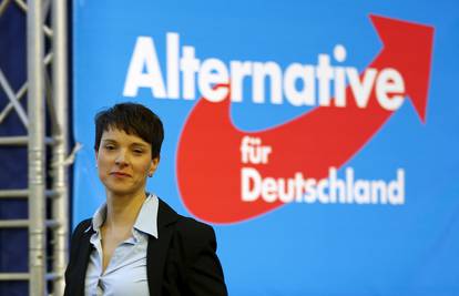 Frauke Petry poručila: Merkel dajte ostavku, Vi to možete