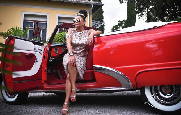 FOTO Alka Vuica iznenadila je sve neobičnom novom frizurom!