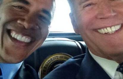 Biden se priključio Instagramu pa objavio "selfie" s Obamom