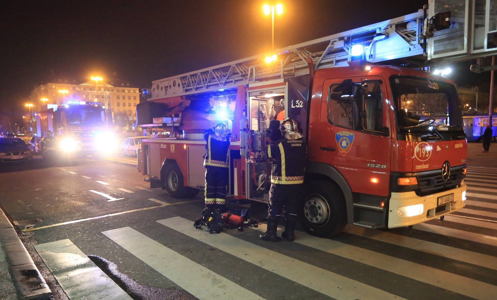 Zagreb: Vatrogasci gase poÅ¾ar na Glavnom kolodvoru