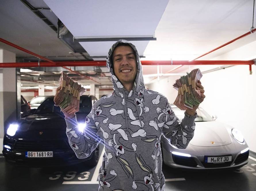 'Nemam dinar od YouTubea, a sad mi hoće uskratiti i preglede'