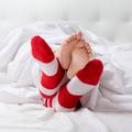 Spavate  s čarapama ili bez? Evo što to govori o vašem karakteru