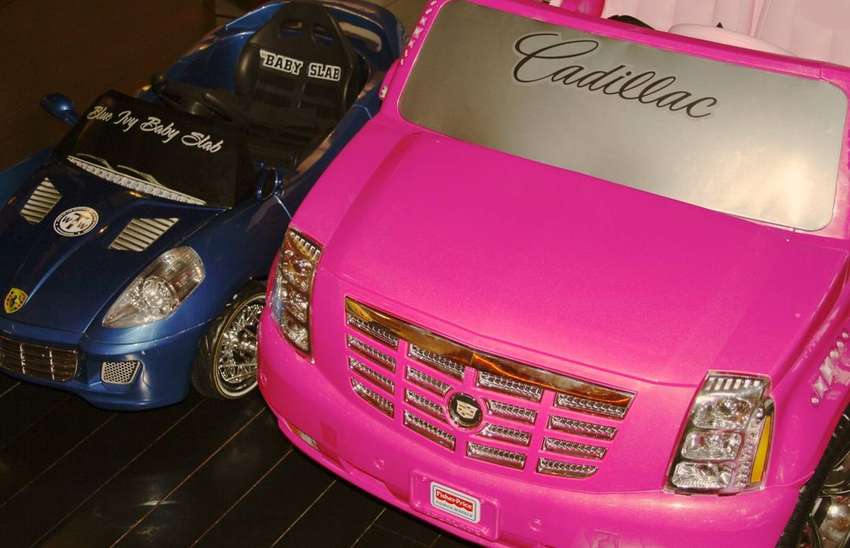 Beyonce kćeri kupila ružičasti Cadillac i maleni Lamborghini