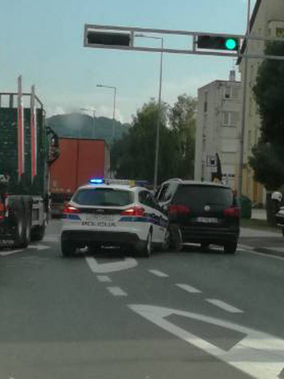 Sudar blizu Varaždina između policijskog i privatnog auta...
