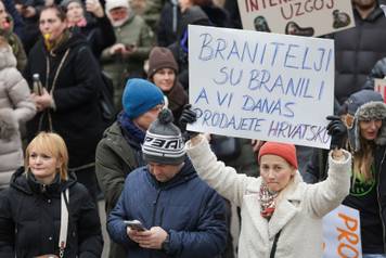 Zagreb: Prosvjed protiv kompleksa industrijskih megafarmi i klaonica peradi u Sisa&ccaron;ko-moslava&ccaron;koj &zcaron;upaniji