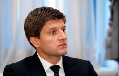 Most stavio pa povukao veto: Marić ipak ministar financija?