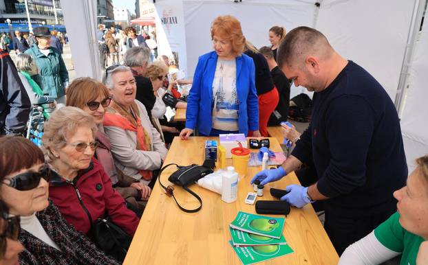 Zagreb: Obilježavanje Svjetskog dana zdravlja na Trgu bana Josipa Jelačića