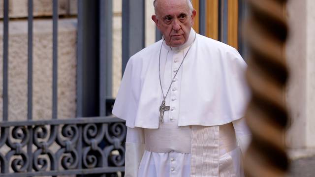 Pope Francis arrives for a lunch with the poor following a special mass to mark the new World Day of the Poor in Paul VI's hall at the Vatican