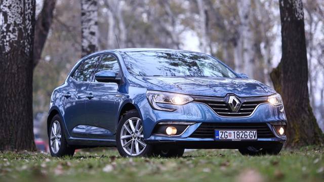 Zbog velike nestašice čipova pala prodaja Renaulta u 2021.