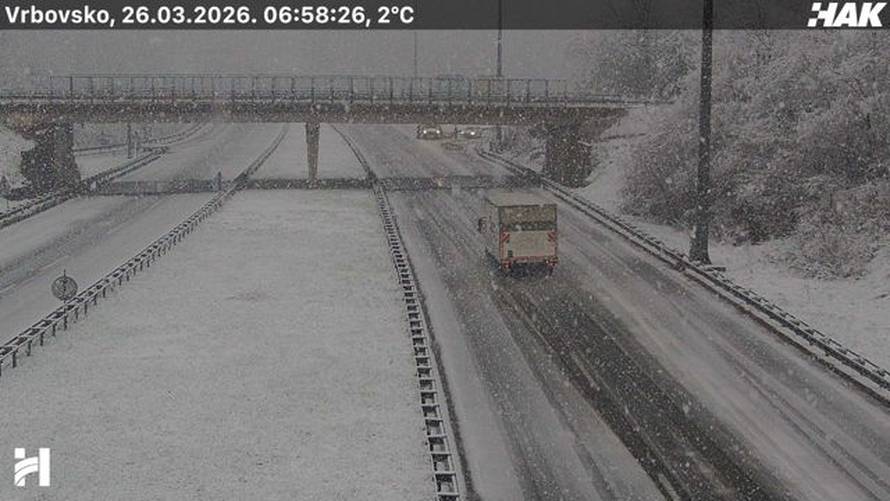 FOTO SNIJEG ZAMEO CESTU Evo kako izgleda A6 Zagreb - Rijeka