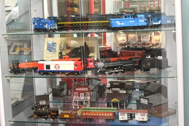 Izložba Virovitica voli vlakove