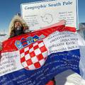 Rostuhar stigao na Južni pol nakon 47 dana pješačenja