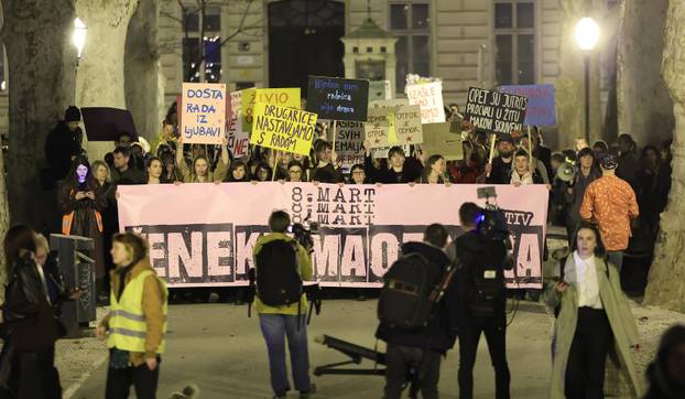 Zagreb: Održan jubilarni 10. Noćni marš za prava žena "Žene – kičma otpora"