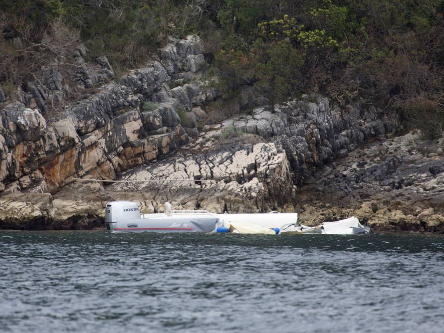 Traže nestale: Gumenjak nije imao svjetla, bili su na Šipanu