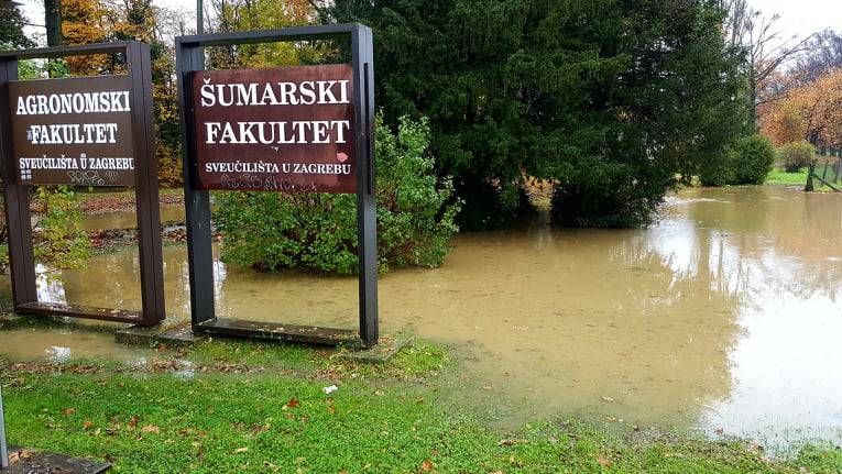 I Zagreb je poplavljen: 'Kako ću na posao? Pa idem po luftić...'