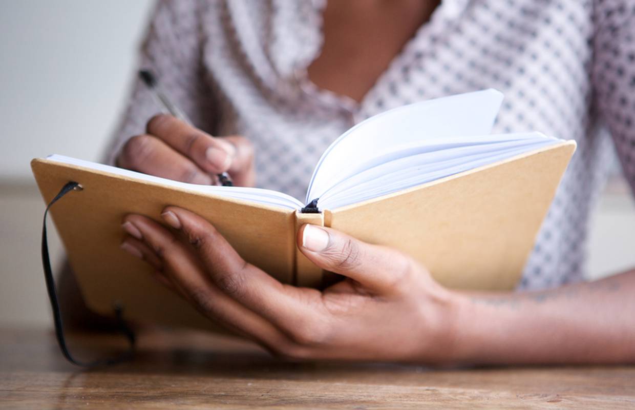 Vođenje dnevnika je put do sreće: Evo kako započeti pisati