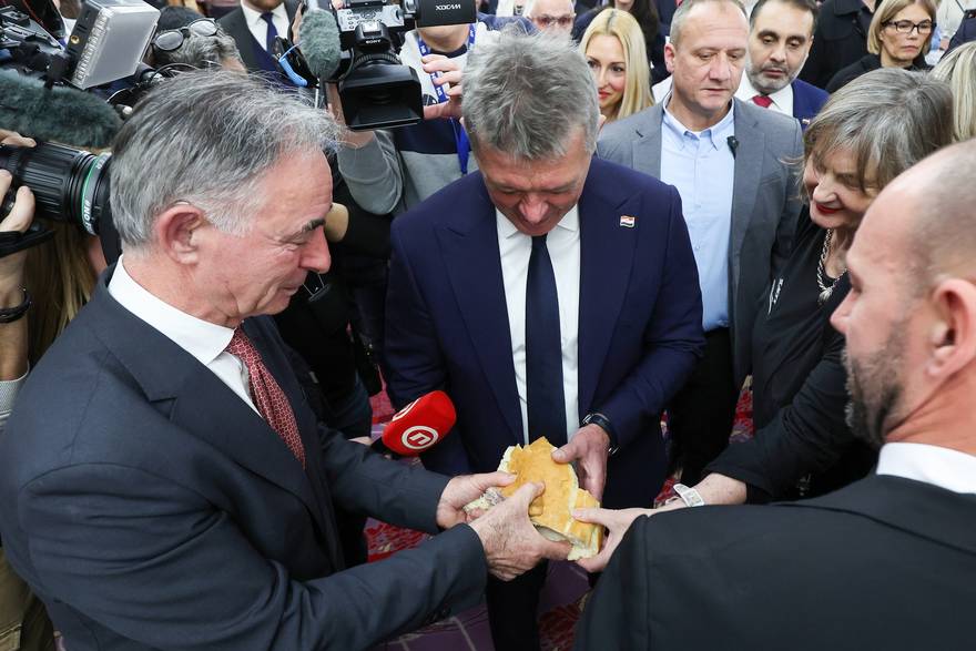 Zagreb: Primanje u prigodi pravoslavnog Božića priredilo je Srpsko narodno vijeće