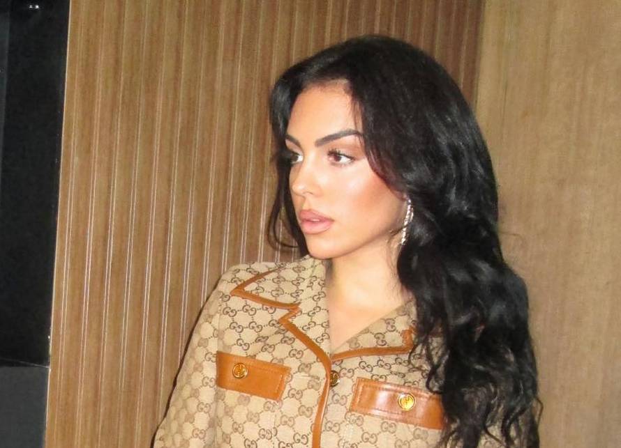 Iranske novine 'fotošopirale' su ovu fotku zbog Georgine. Vidite li zašto? 'Jako će se uzrujati!'