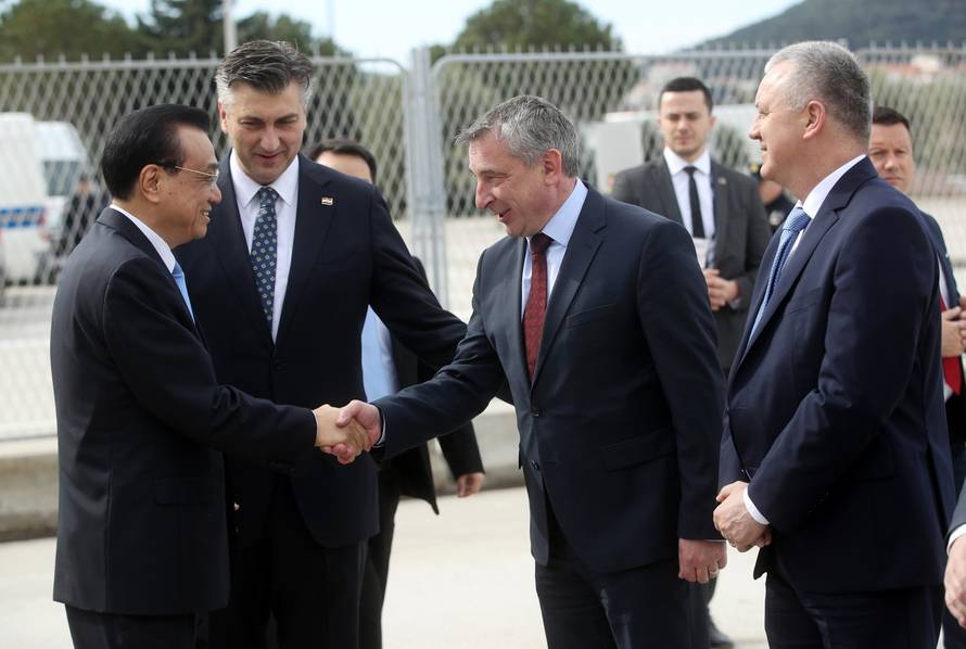 PlenkoviÄ i  Keqiang na katamaranu Jelena