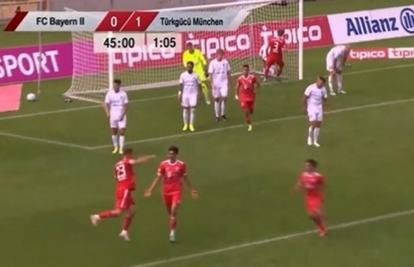 VIDEO Zvonarek iz voleja zabio prvijenac za Bayern München