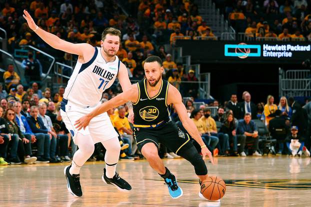 NBA: Playoffs-Dallas Mavericks at Golden State Warriors