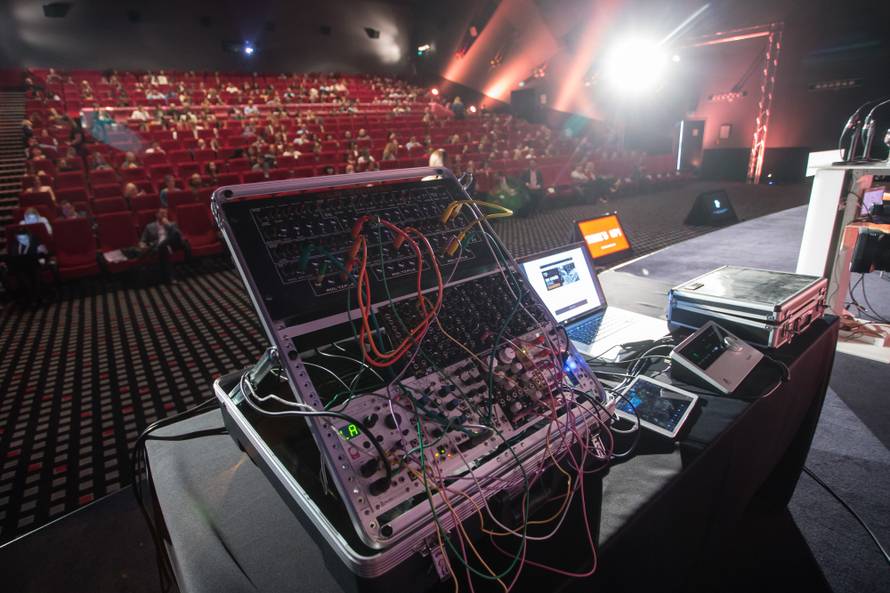 Digital Takeover: Dodijeljena su Business leaders priznanja...