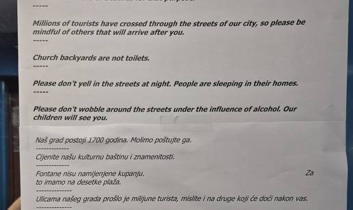 U splitskom liftu osvanule upute za turiste, pljušte komentari. 'Dvorišta crkava nisu toaleti!'