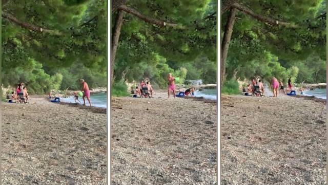 VIDEO Turisti na Pelješcu palili vatru ispod borova na plaži. Došetao im čovjek i ugasio ju