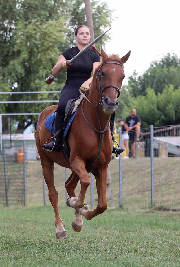 Trilj: Pripreme za 10. žensku Alku