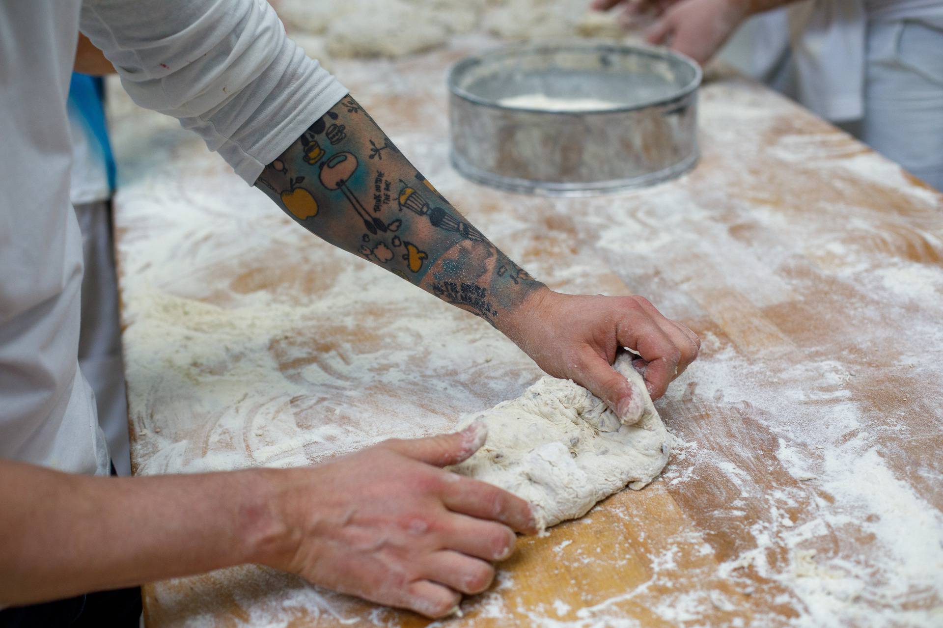 Osijek, 23.02.2024 - Proizvodnja sourdough kruha u Mlinarovoj proizvodnji u Osijeku