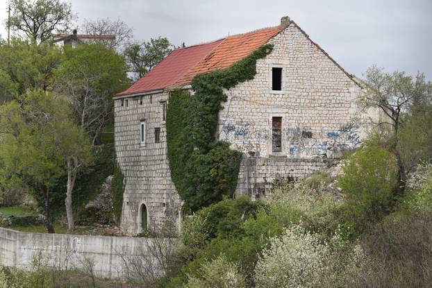 FOTO Pogledajte kako izgleda rodna kuća ikone Mate Parlova