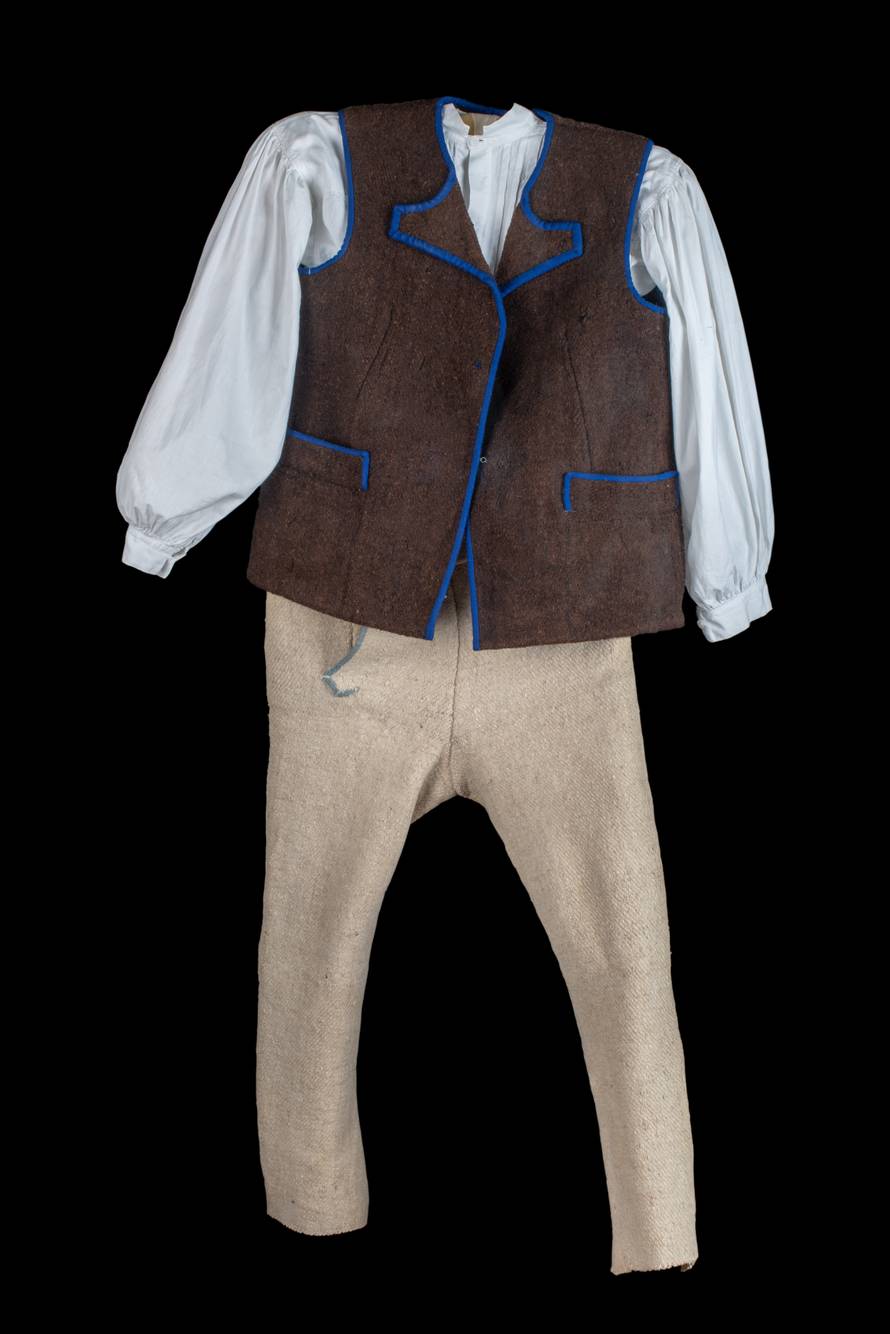 Originalna istarska narodna nošnja