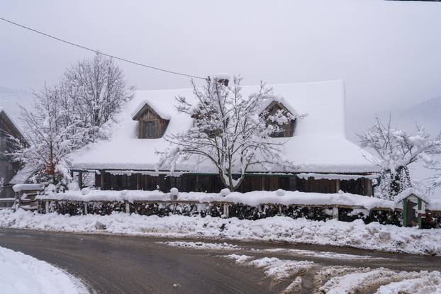 Zimska idila u selu Kuterevu 