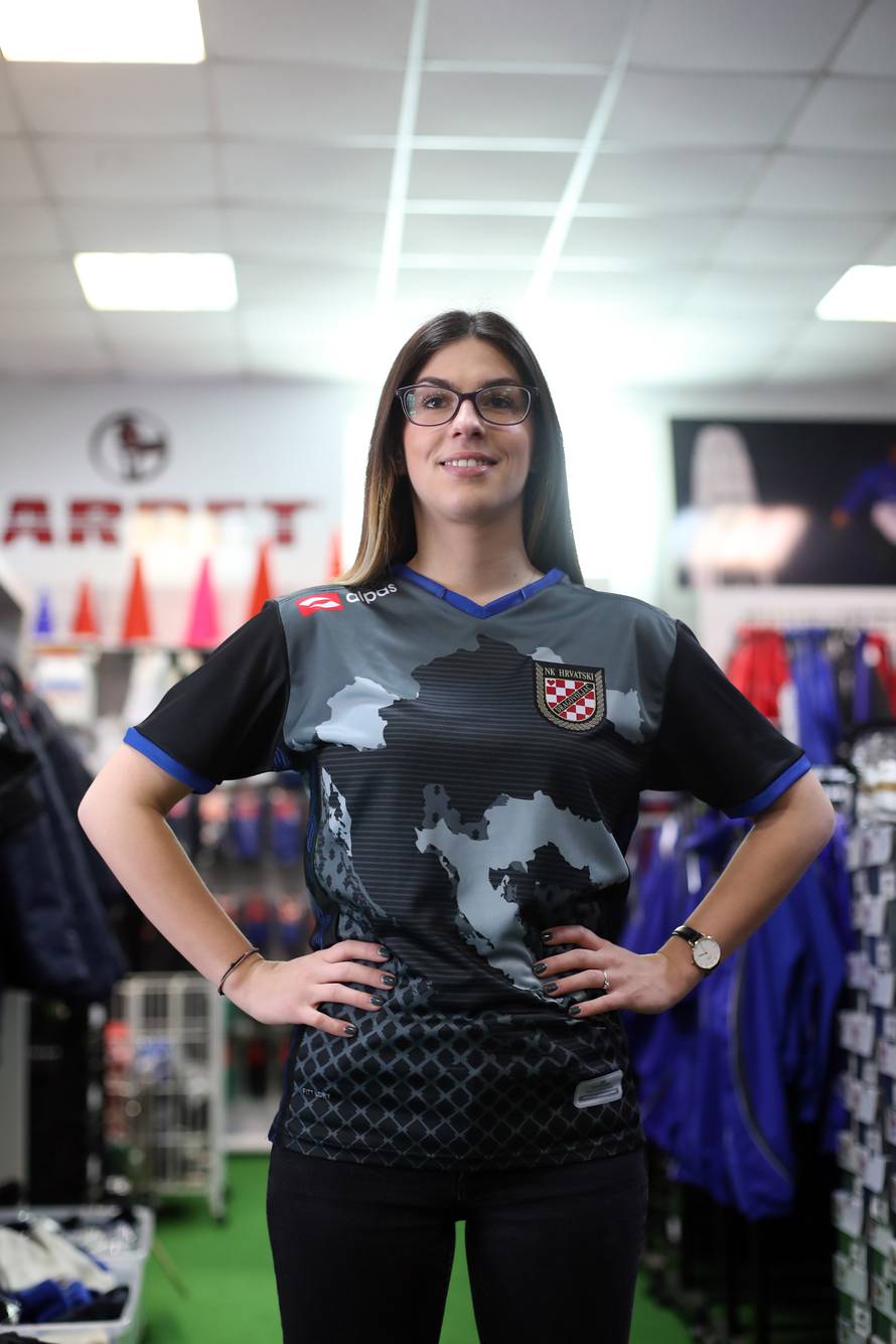 Lijepa li si: Novi dizajn dresa Dragovoljca baš je prekrasan