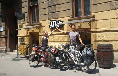 Pridružila mu se i djevojka u obilasku Hrvatske biciklom...