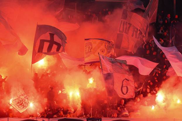 Rijeka: Bakljada na susretu  Rijeke i Dinama