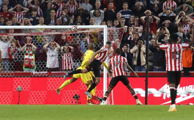 Premier League - Brentford v Liverpool