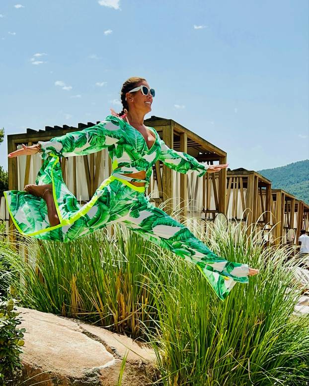 FOTO 'Kraljica sponzoruša' fotkala se potpuno gola: 'Ti si majka, razmisli o svojoj obitelji'