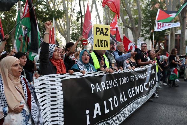 Spanish unions call a general strike in solidarity with Palestinians in Gaza, in Madrid