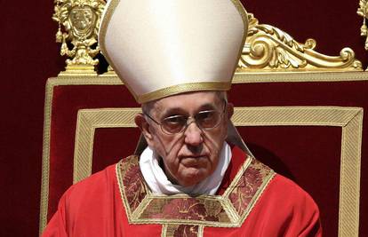 Usvojio reformu: Papa Franjo uveo stroge kazne za pedofile