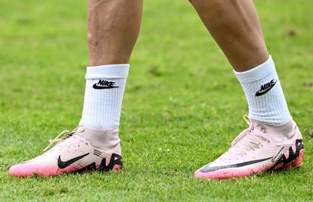 Neuruppin: Personalizirane kopačke Vatrenih