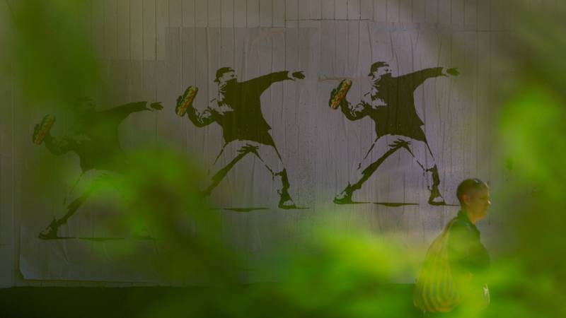 Washington: Muškarca koji je bacio sendvič na saveznog agenta oslobodili su optužbi