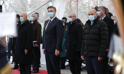 Premijer Plenković: Ožiljci i tragovi bezumne Miloševićeve politike osjećaju se i danas