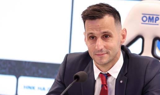 Nikola Kalinić pokazao veliko srce: Splitskom KBC-u donirao plaću koju je zaradio u Hajduku