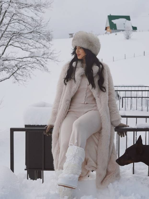 FOTO Vatrena crnka Anamaria zapalila mreže: Pogledajte njezinu besprijekornu figuru